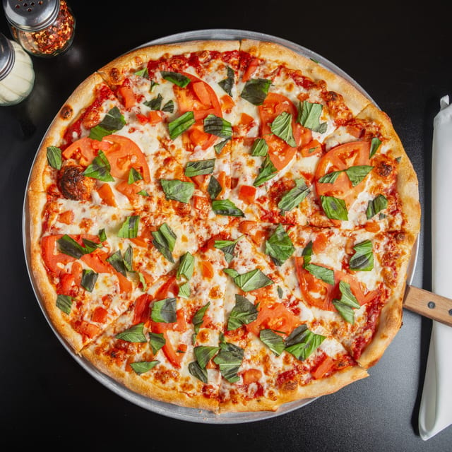 14" Margarita Pizza.