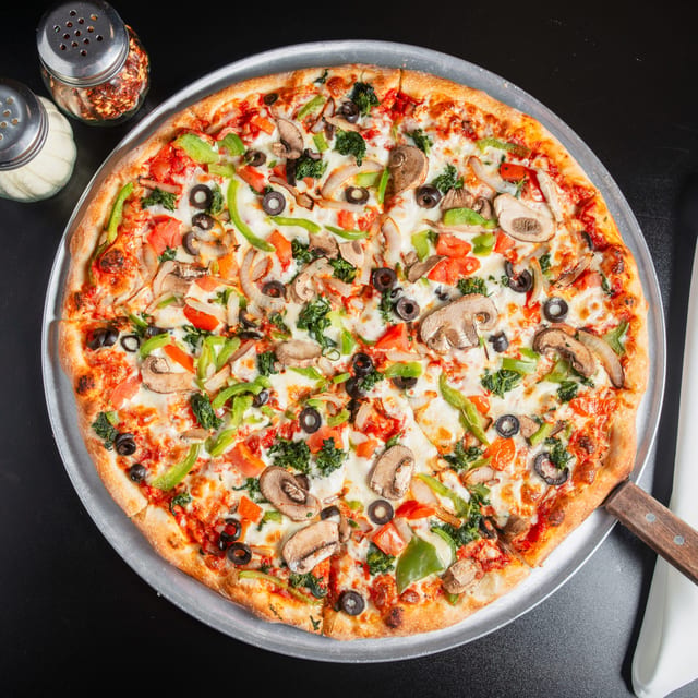 14" Veggie Lovers.